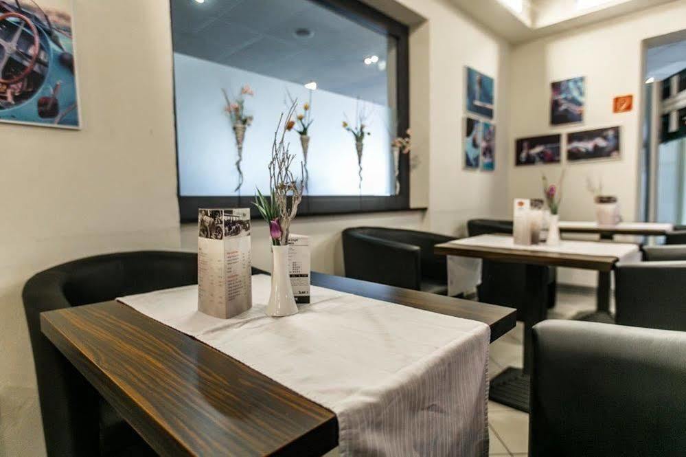 斯派尔科技博物馆酒店 外观 照片